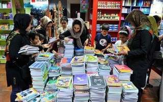 فروشگاه کانون پرورش فکری کودکان و نوجوانان نیز نوشت‌افزار ایرانی ندارد