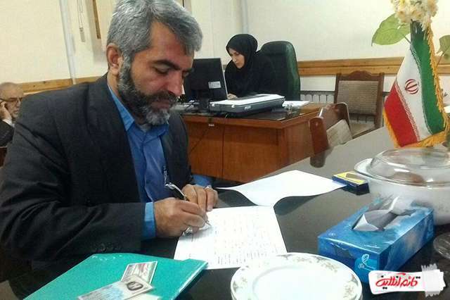 8. مهران کوپایی حاجی متولد 1346 و دارای مدرک کارشناس ارشد مدیریت آموزشی می باشد.