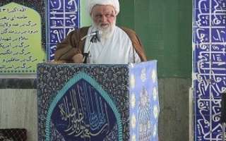 در هشت سال دفاع مقدس شاهد خدمات ارزنده ارتش جمهوری اسلامی ایران بوده ایم/اعتکاف از خلق بریدن و به خدا پیوستن است