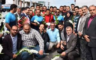 بازگشت تیم فوتبال امیدهای فرابرتر به فریدونکنار+تصاویر