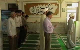 نمازخانه بعضی رستورانهای بینراهی در پستو است
