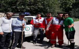 نجات 5 گردشگر گیلانی بعد از 15 ساعت جستجو در جنگل دوهزار تنکابن +تصاویر