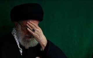 فیلم/ مرثیه خوانی درباره امام کاظم (ع) در محضر رهبر انقلاب