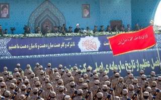 فیلم/ رژه بزرگ نیروهای مسلح/ نمایش موشک خرمشهر با برد ۲ هزار کیلومتر