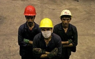 کارگران بسیاری از واحدهای تولیدی پایین‌تر از قانون کار حقوق دریافت می‌کنند