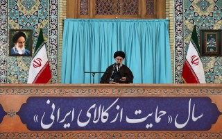 مردم و مسئولان با غیرت و تعصب از کالای ایرانی حمایت کنند