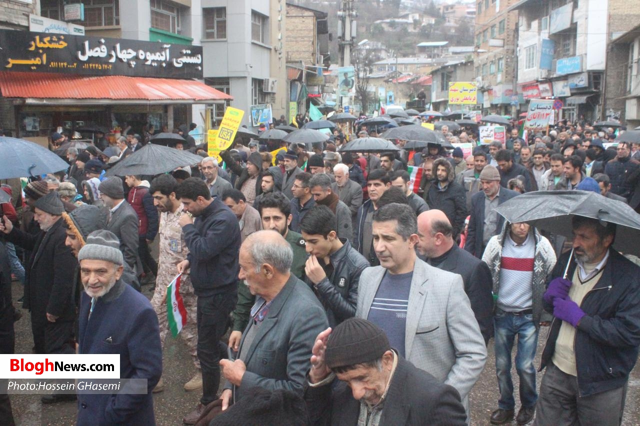 حضور پر شور مردم زیراب در راهپیمایی 22 بهمن