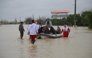 امدادرسانی به 2500 نفر از آسیب‌دیدگان سیلاب در مازندران