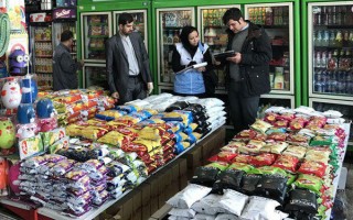 مردم نگران از افزایش قیمت‌ها/حال و روز بازار مواد غذایی در آستانه ماه رمضان