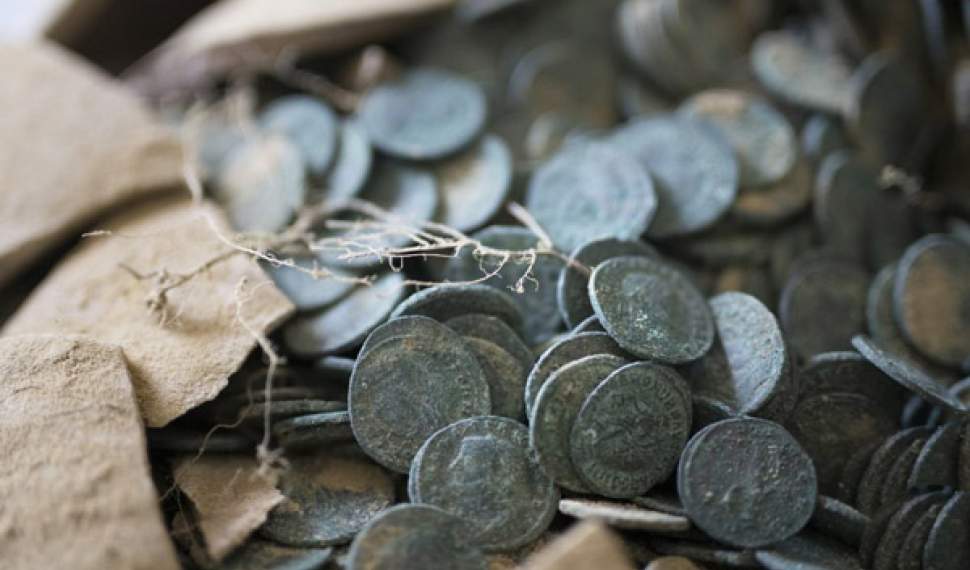 کشف 1000 سکه‌ با قدمت 3000 ساله در مازندران/ 2 قاچاقچی عتیقه دستگیر شدند