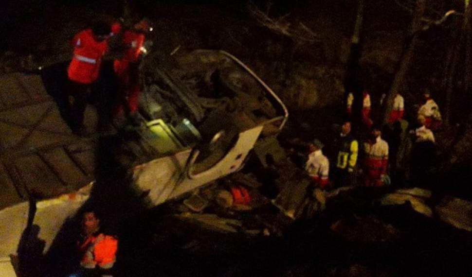 واژگونی اتوبوس در محور سوادکوه با 19 کشته و 24 زخمی