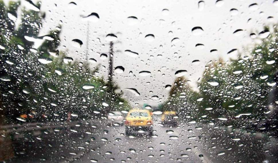 بارندگی در مازندران تا فردا ادامه دارد/ شهروندان از سفرهای غیرضروری پرهیز کنند