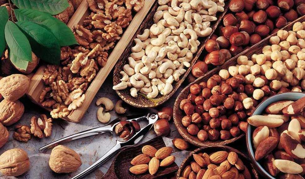 قیمت انواع آجیل 25 روز مانده به شب عید در مازندران