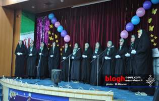 تصاویر/ جشنواره سرود شهرستانی ویژه خواهران در قائم‌شهر  