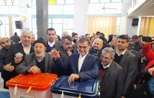 استاندار مازندران رای خود را به صندوق انداخت