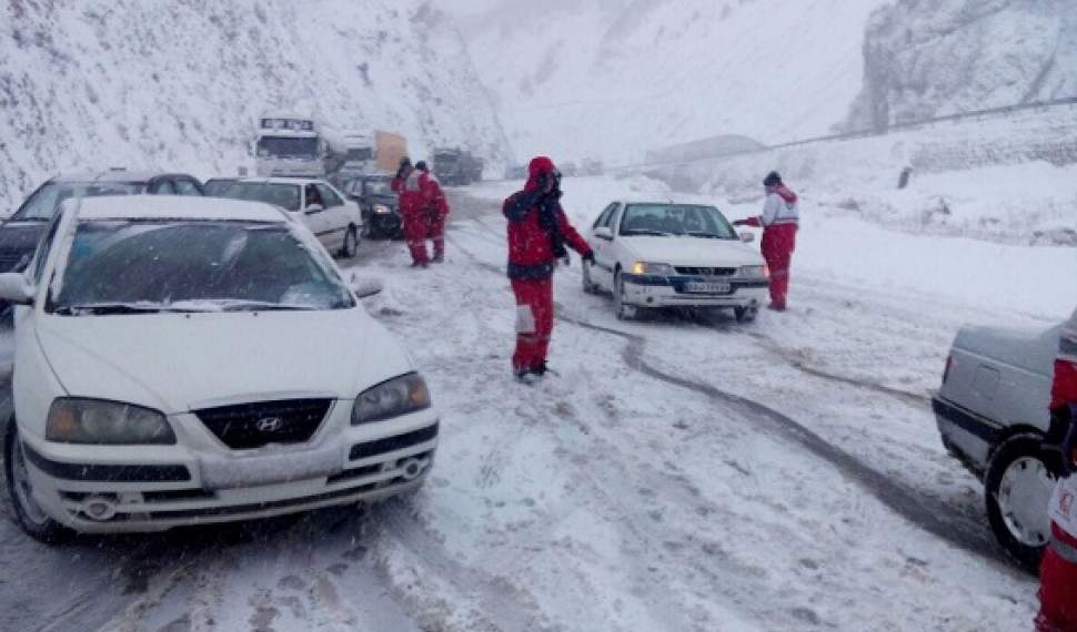 امدادرسانی به 1300 نفر گرفتار برف و کولاک در مازندران