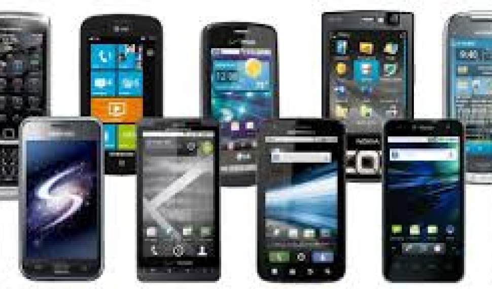 رئیس اتحادیه فروشندگان دستگاه‌های صوتی: متقاضیان تلفن ‌همراه برای خرید شتاب نکنند