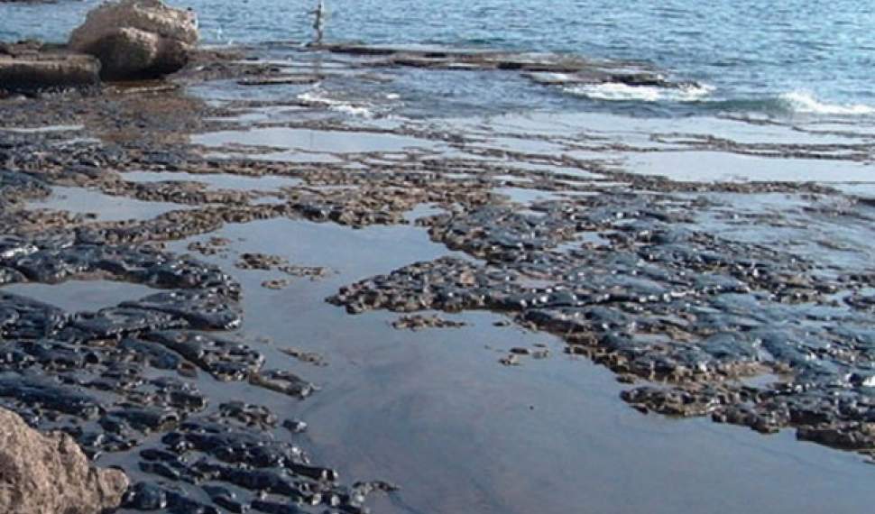 رشد استخراج نفت و گاز از دریای کاسپین/ورود فاضلاب‌ها و پساب‌های صنعتی به دریا نگران‌کننده است