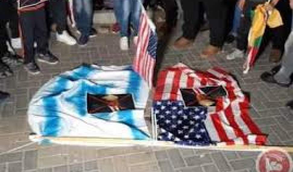 شعله‌ور شدن دوباره اعتراض‌ها علیه پلیس آمریکا  معترضان پرچم کشورشان را آتش زدند