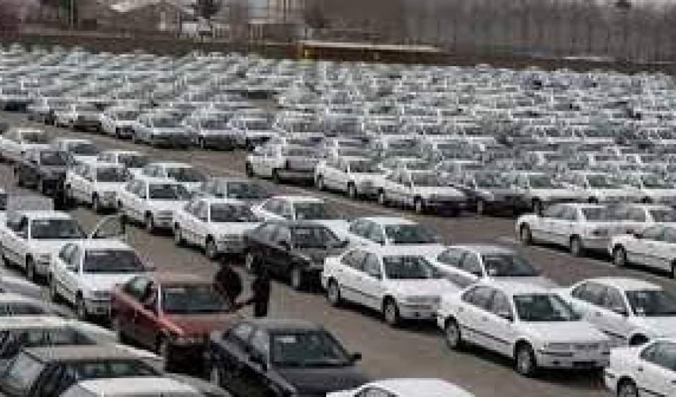 رئیس‌اتحادیه فروشندگان خودرو: قیمت برخی خودروها تا 12 میلیون تومان کاهش یافت
