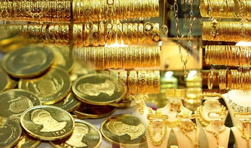 دست دولت برای مهار بازار ارز و طلا خالی است