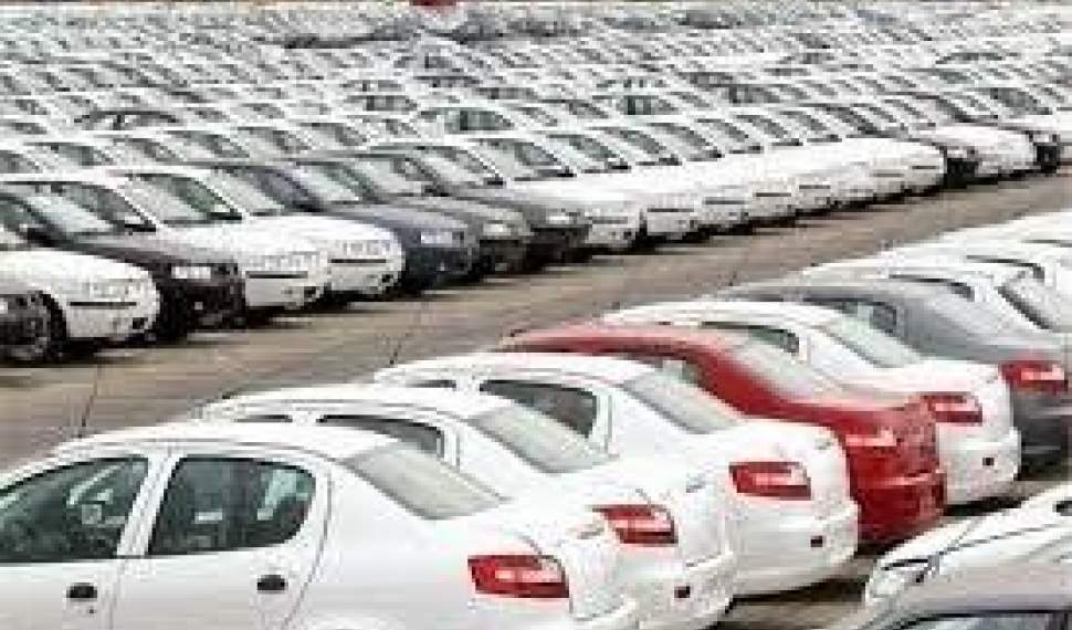 نایب رئیس اتحادیه نمایشگاه‌داران: کاهش قیمت خودرو ادامه دارد
