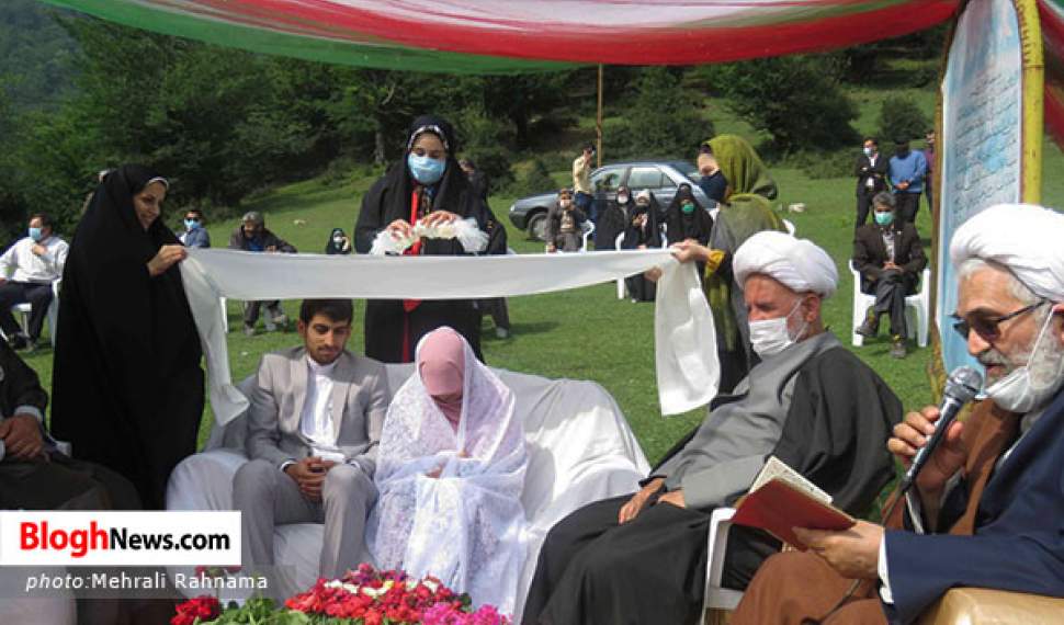 جشن ازدواج سوادکوهی در کنار مزار 2 شهید گمنام