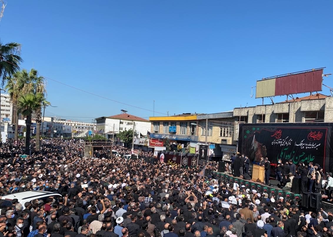 مازندران در سوگ سرمایه‌ای کم‌نظیر جهان اسلام/ انتقال پیکر علامه به محل خاکسپاری با بالگرد