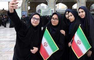 "حجاب و عفاف" نماد هويت و اصالت زن ايرانی/دشمن به‌دنبال برداشتن حجاب از سر بانوان است