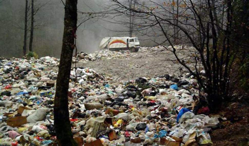 دفن زباله در منطقه روستای «پلم کتی» چالوس ممنوع شد/ برخورد قاطع دستگاه قضا با متخلفان