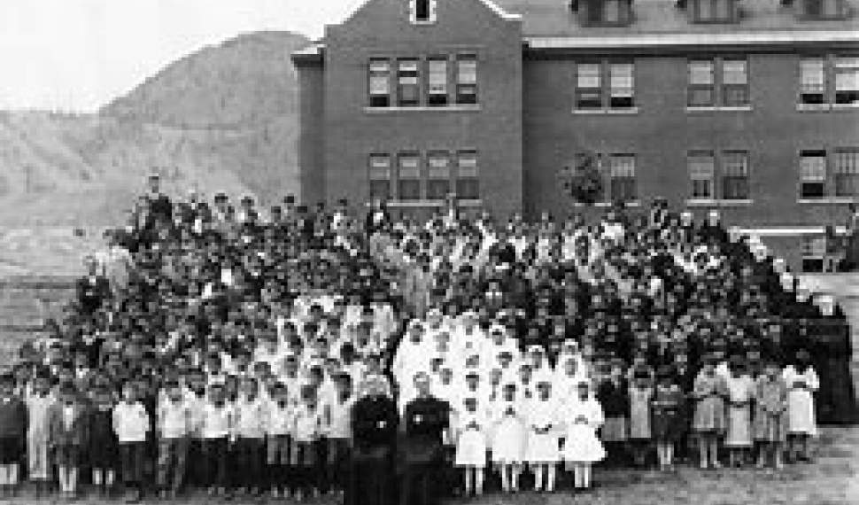 کشف ۱۷۱ گور بی‌نام و نشان دیگر در مدارس کانادا