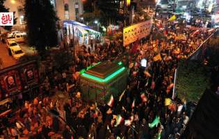گل‌ریزان ضریح نمادین امام حسین(ع) در نوشهر  <img src="/images/video_icon.png" width="11" height="10" border="0" align="top">