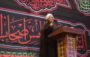 مسئولان گوش به فرمان رهبر انقلاب باشند