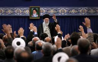آخرین دیدار با ماه منیر انقلاب  <img src="/images/video_icon.png" width="11" height="10" border="0" align="top">