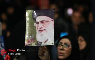 میدان طالقانی، روایت سوگ و خونخواهی  <img src="/images/video_icon.png" width="11" height="10" border="0" align="top">