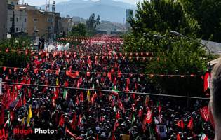 روایت همبستگی ملت‌ها در بدرقه رهبر شهید  <img src="/images/video_icon.png" width="11" height="10" border="0" align="top">